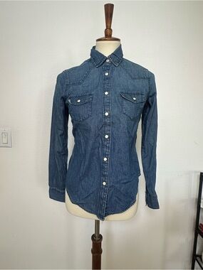 Classic Women's Denim Button-Down Shirt - Blue